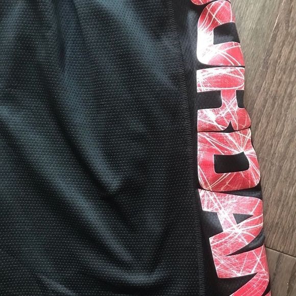 Men’s Nike Drifit mesh shorts - Picture 2 of 5